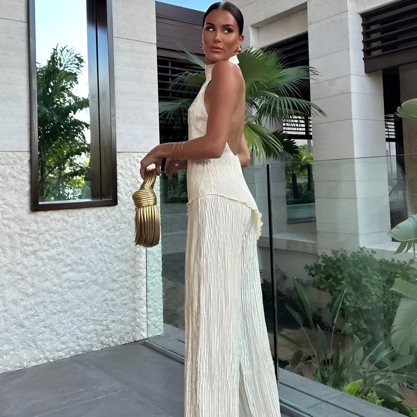 Luchie - Conjunto Halter Chic y Elegante