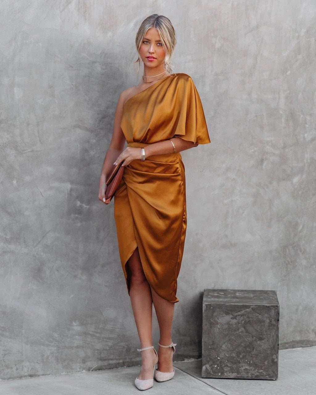 Kaelani | Vestido de Satén Chic