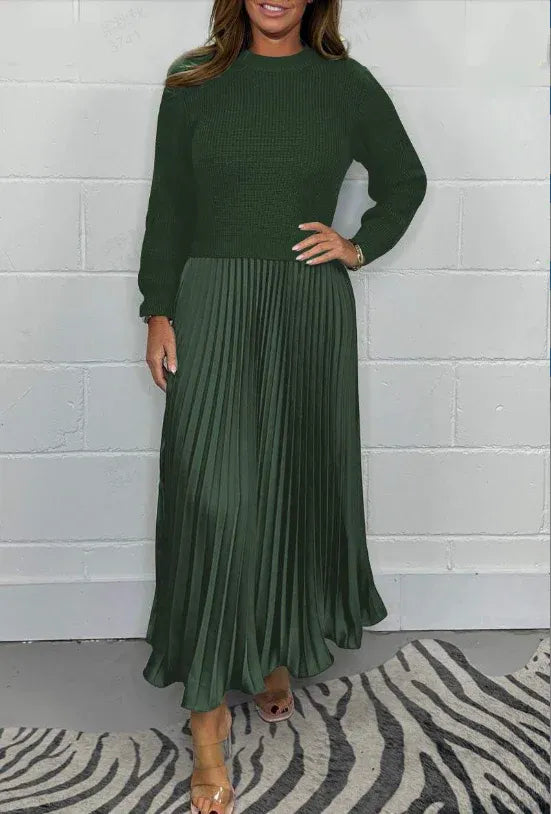 BRIELLE – VESTIDO DE SUÉTER PLISADO ELEGANTE