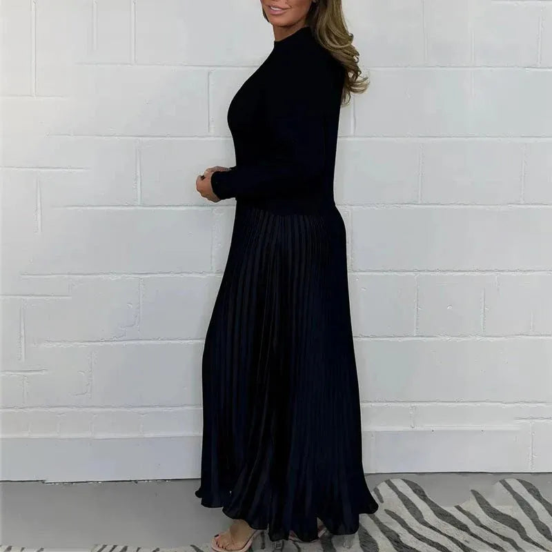 BRIELLE – VESTIDO DE SUÉTER PLISADO ELEGANTE