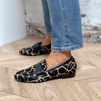 Katherina - Elegantes mocasines con detalle negro para mujeres