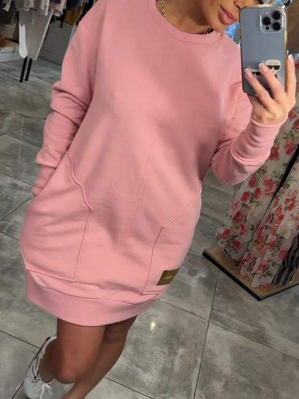 Audrey – Vestido Elegante de Cuello Redondo Hecho de Materiales Sostenibles