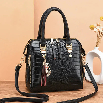 Bolso de Cuero con Relieve de Cocodrilo