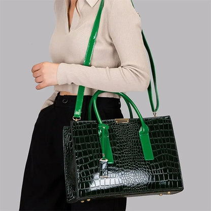 Bolso de Mano de Cuero con Estampado de Cocodrilo de Nueva York