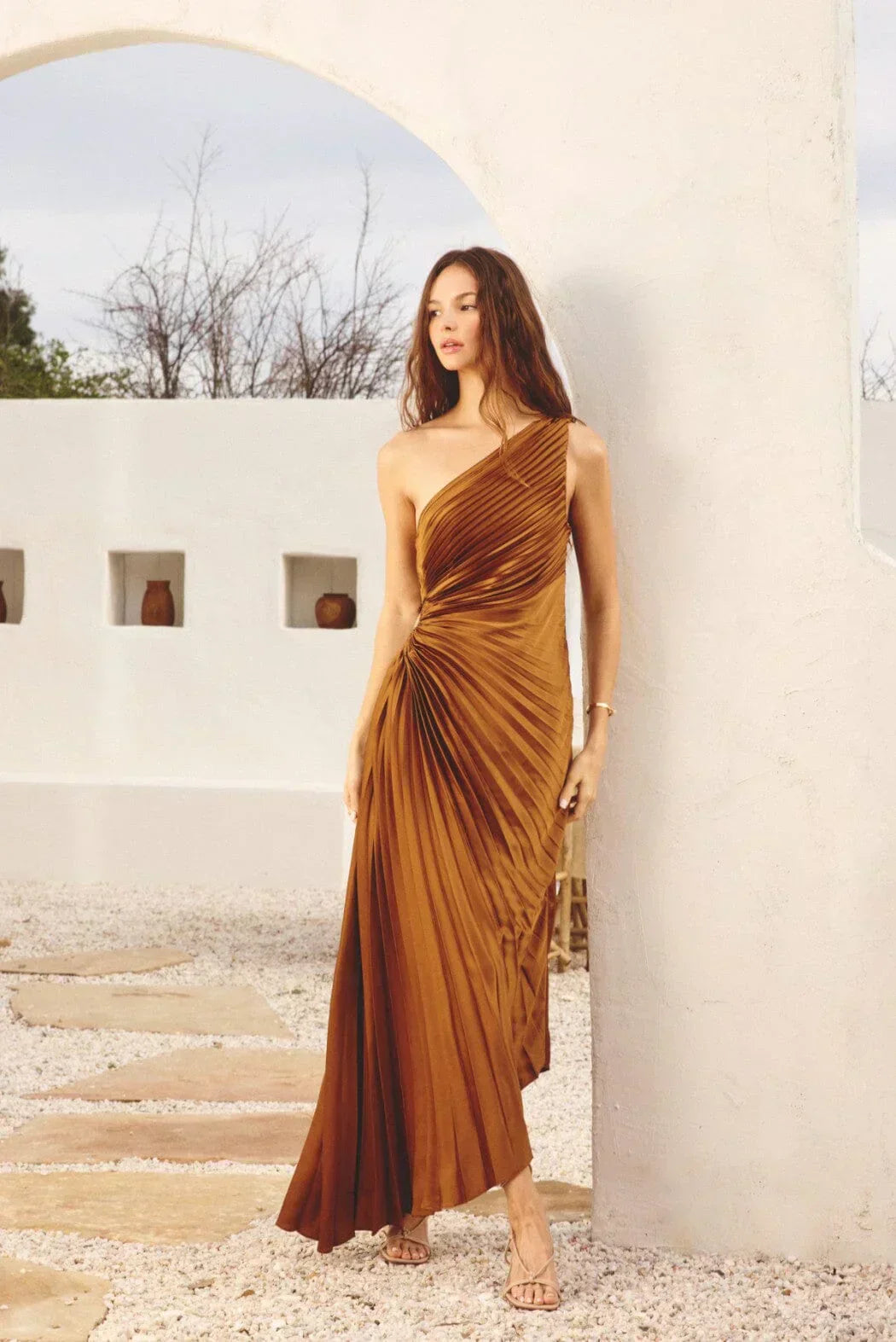 Sylviana - Vestido Midi Plisado de Un Hombro