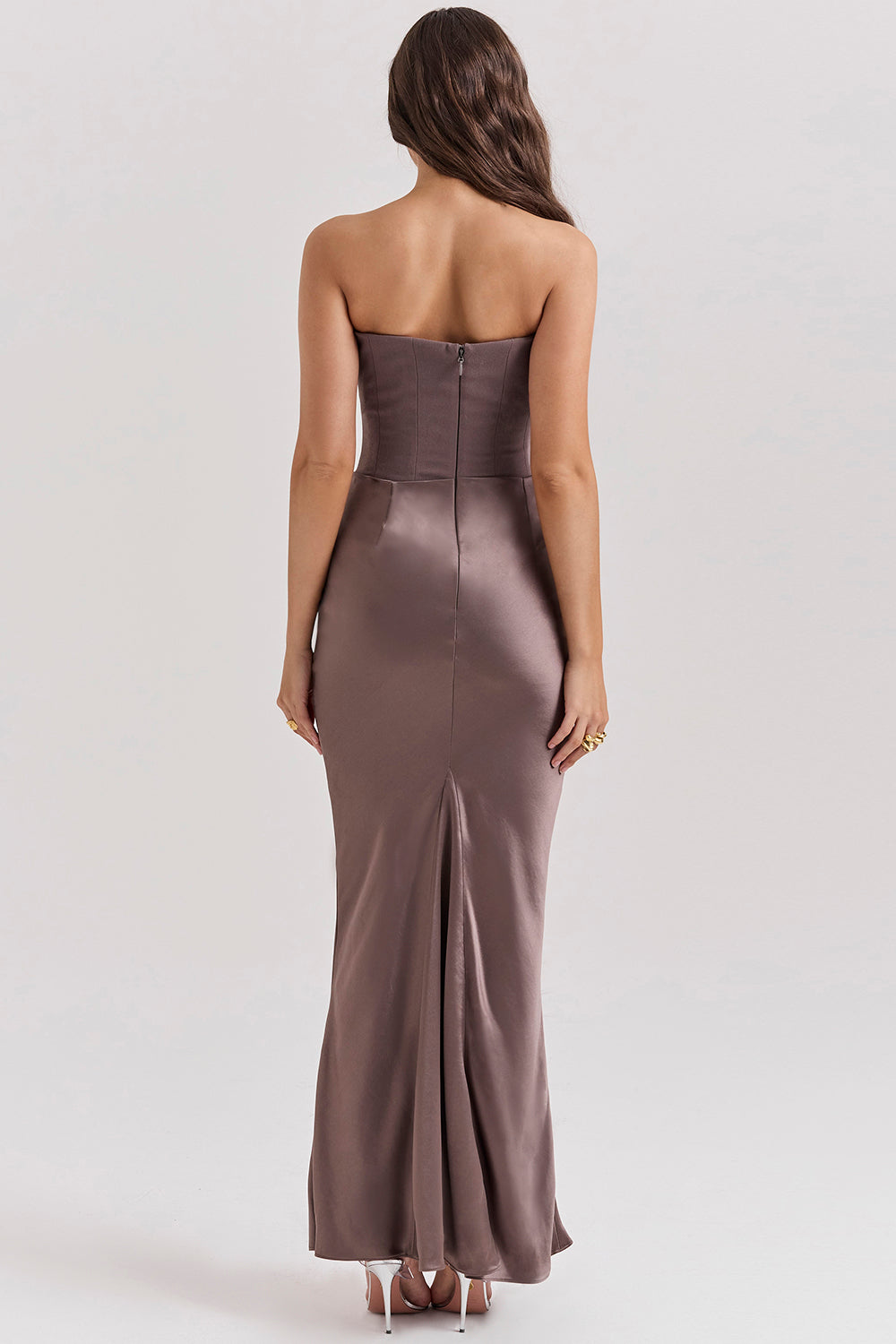 Paloma - Vestido Maxi Elegante de Satén Sin Mangas