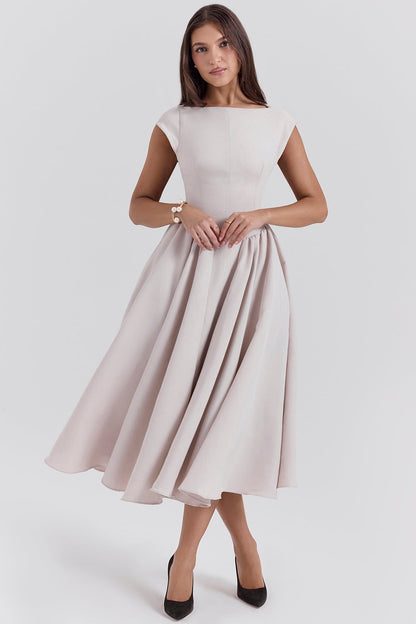 LUMI – VESTIDO SIN ESPALDA CON HOMBROS CAÍDOS