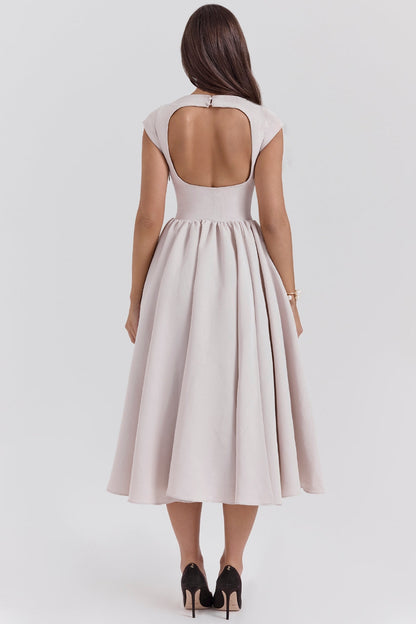 LUMI – VESTIDO SIN ESPALDA CON HOMBROS CAÍDOS