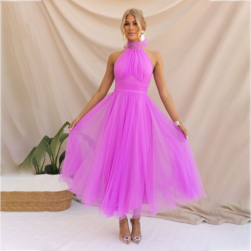 Vestido de Tendencia con Cuello Alto Aria