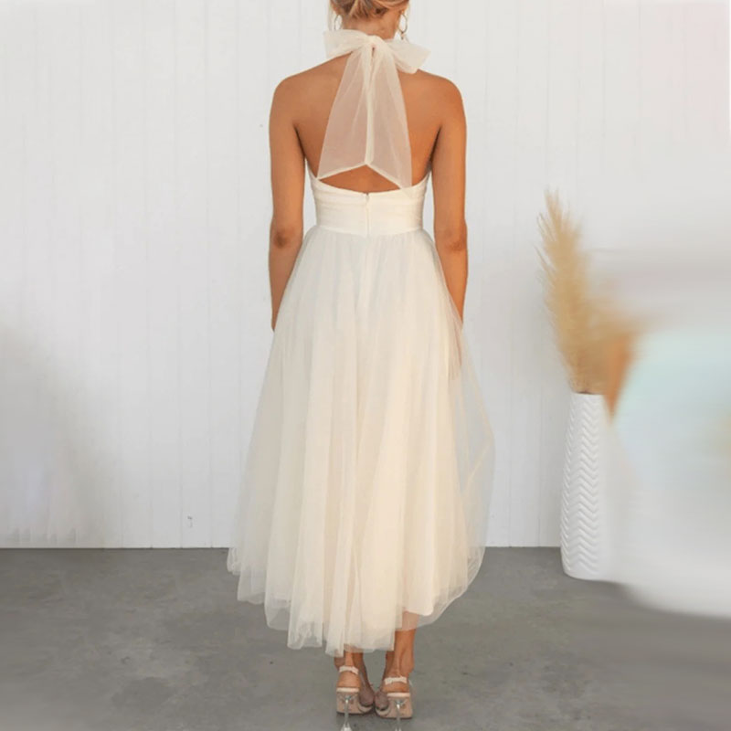 Vestido de Tendencia con Cuello Alto Aria
