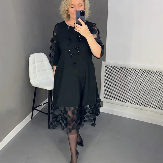 Demi | Vestido Midi Acampanado con Decoración de Lunares