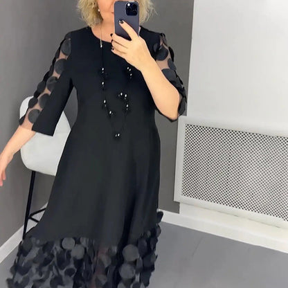 Demi | Vestido Midi Acampanado con Decoración de Lunares