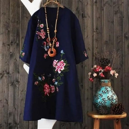 Haven – Vestido Bordado Floral con Escote en V Suelto