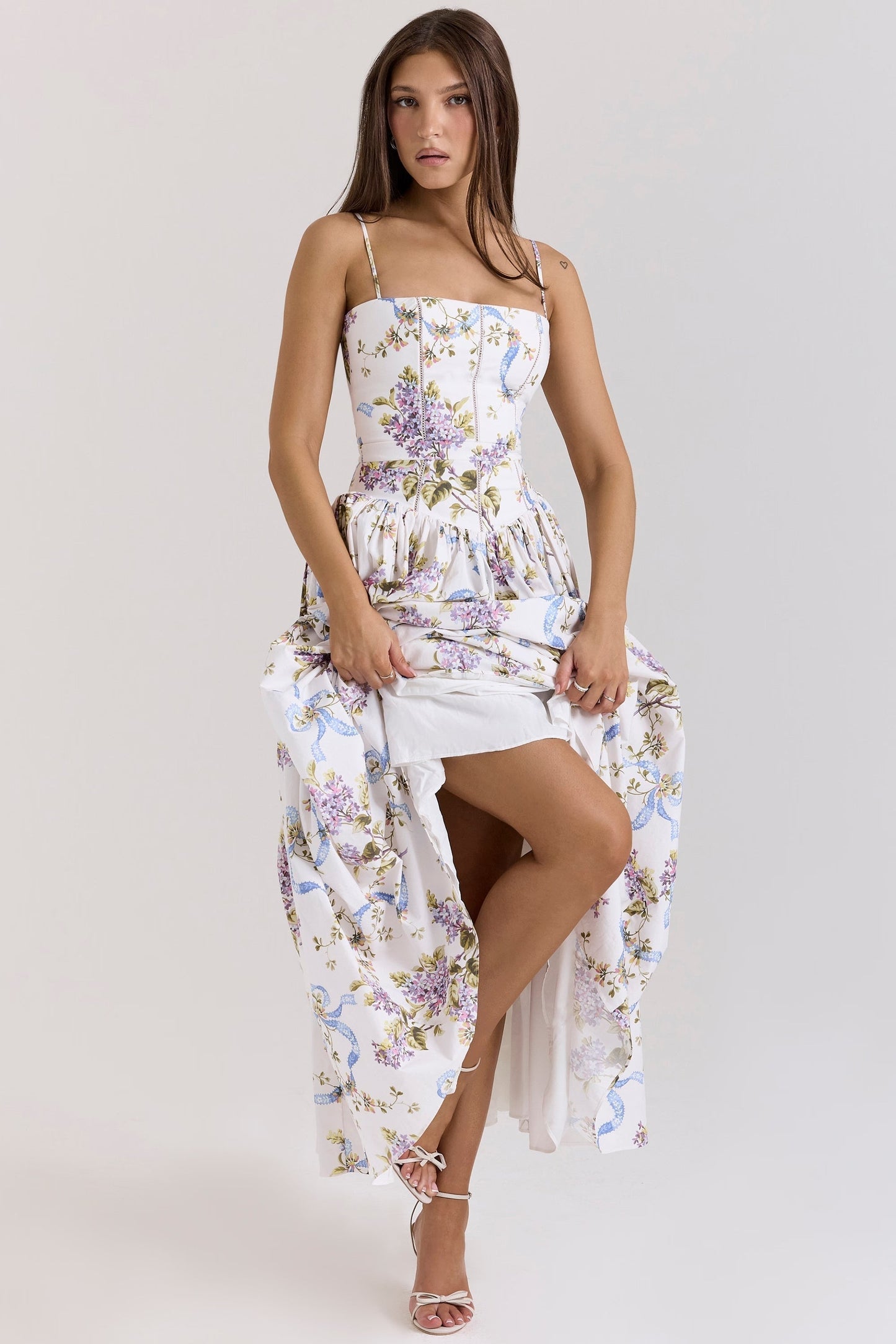 Kessara - Elegante Vestido Maxi de Verano con Tirantes Espagueti